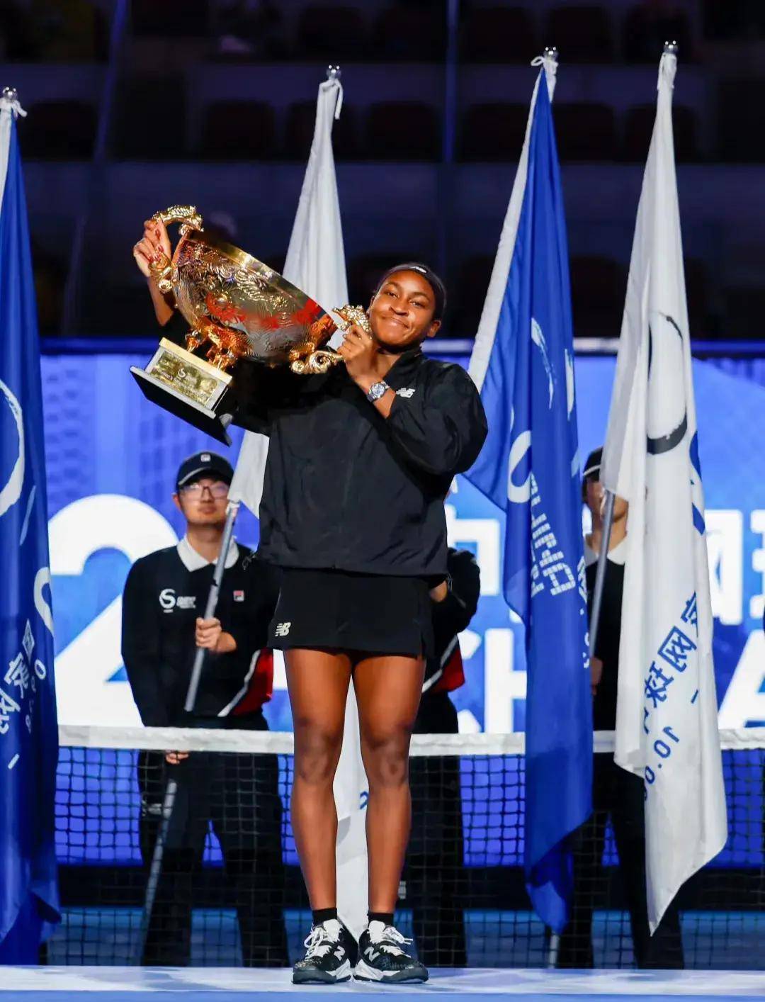 场应变中的 场应变中的