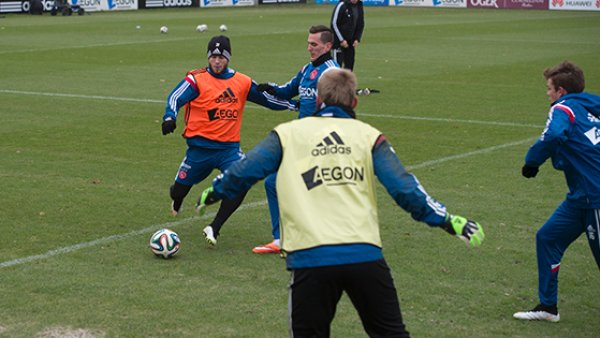 然而他的缺 然而他的缺