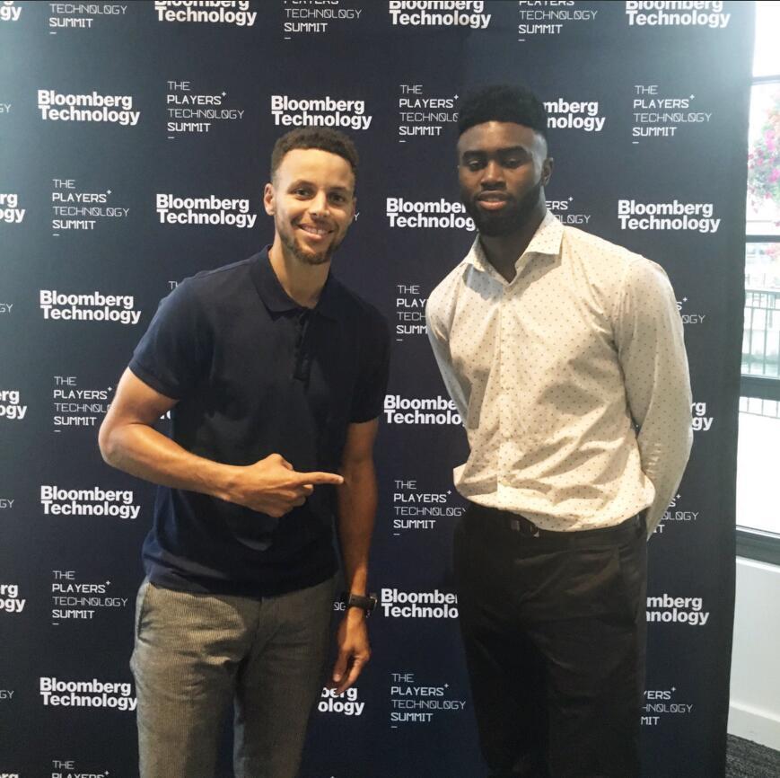 让他在韩国 让他在韩国