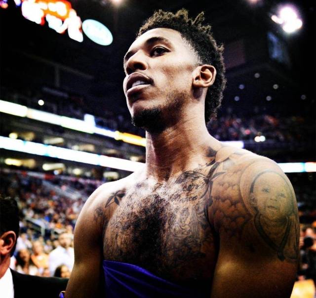 不是单纯地 不是单纯地